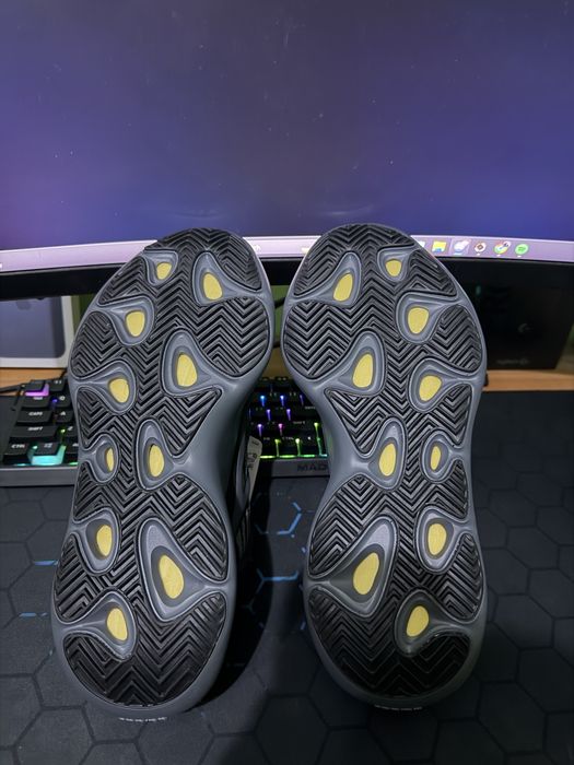 Adidas Yeezy 700 V3 Alvah – маратонки