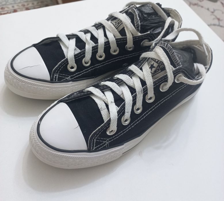 Продам кеды спортивные