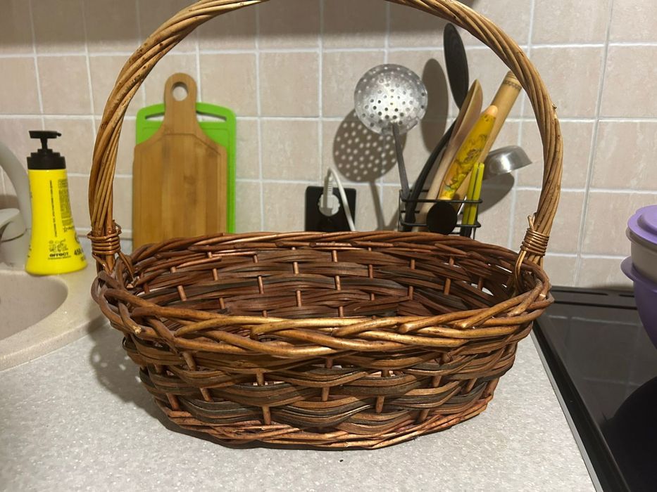 Продам корзину в отличном состоянии