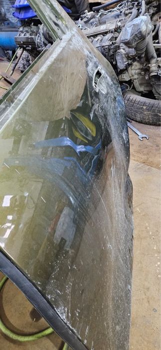 Продам дверь Рено Дастер