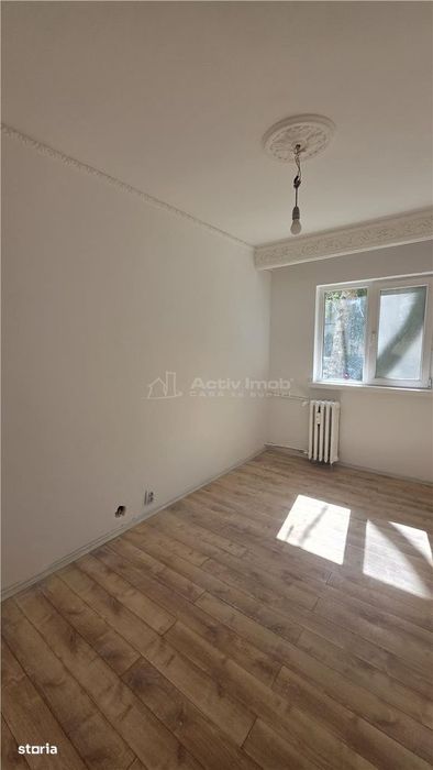 Apartament 4 decomandat, parter - Valea Rosie