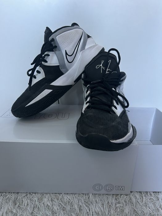 Custom Nike Kyrie 8 (Infynity)