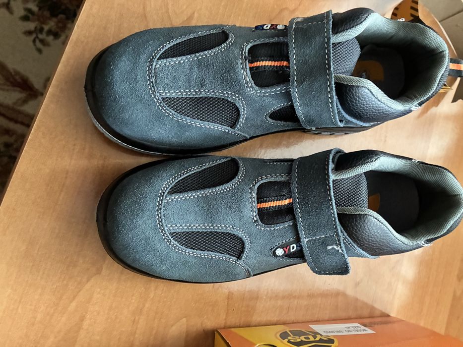 Продам рабочую обувь