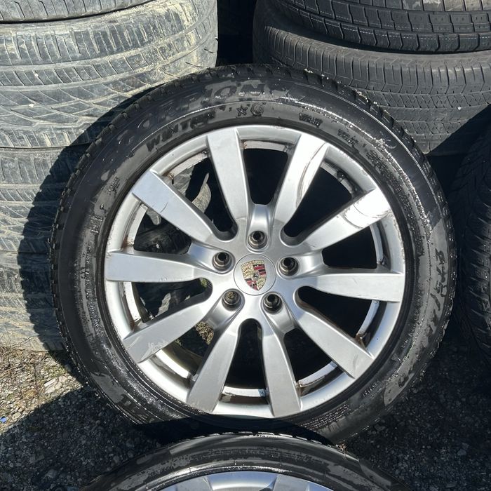 5x130 / 71.6 / 275/45/20 / Cayenne гуми с джанти