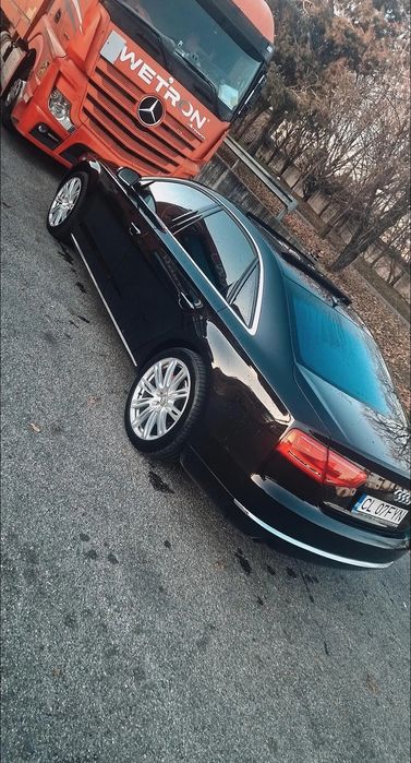 Vând Audi A8 Long
