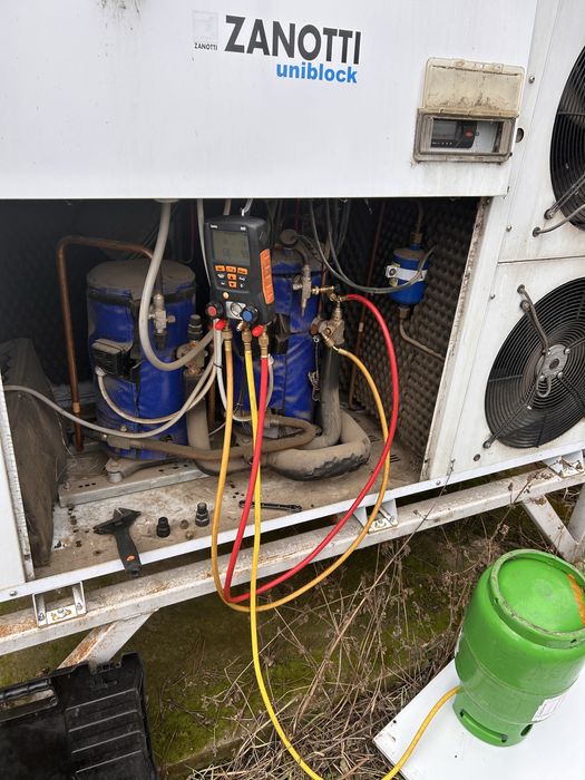 Reparatii vitrine frigirifice