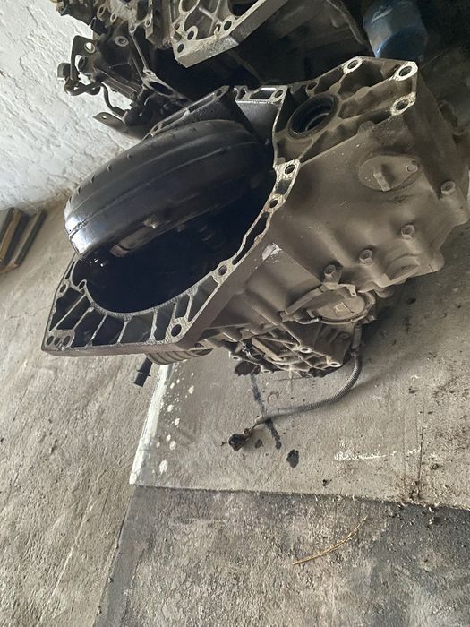 Двигатель.коробка Nissan 1.6