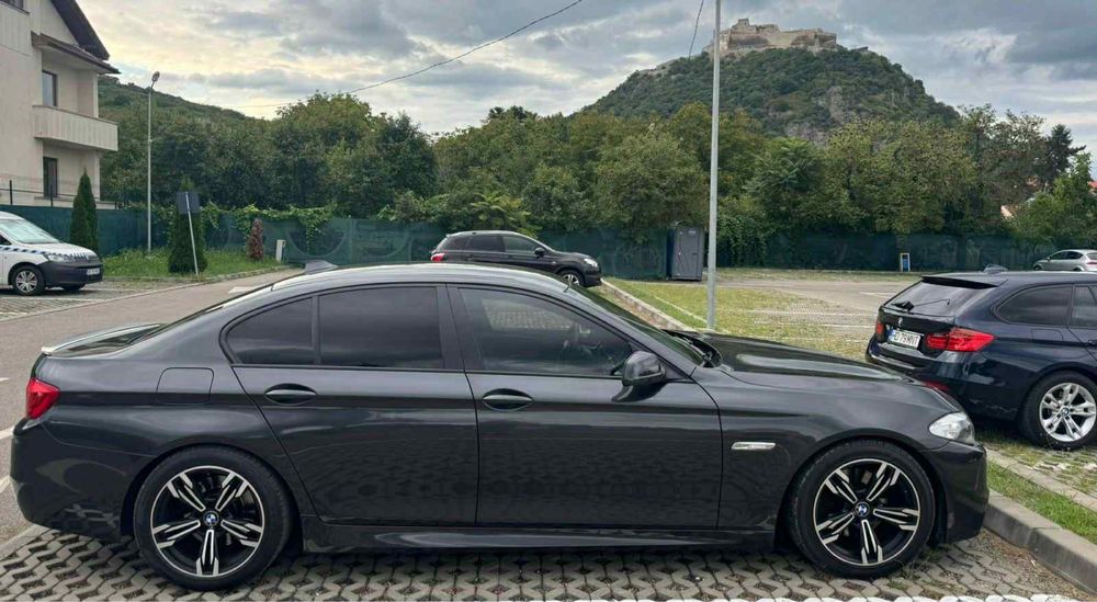 BMW 5 Series 2011 — imagine 4