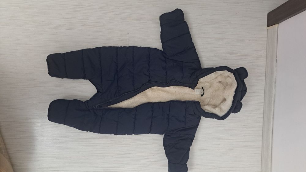 Combinezon copii H&M 6-8 luni