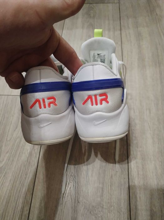 articol: CU4151-103

Nike Pantofi Sport NIKE AIR MAX BOLT