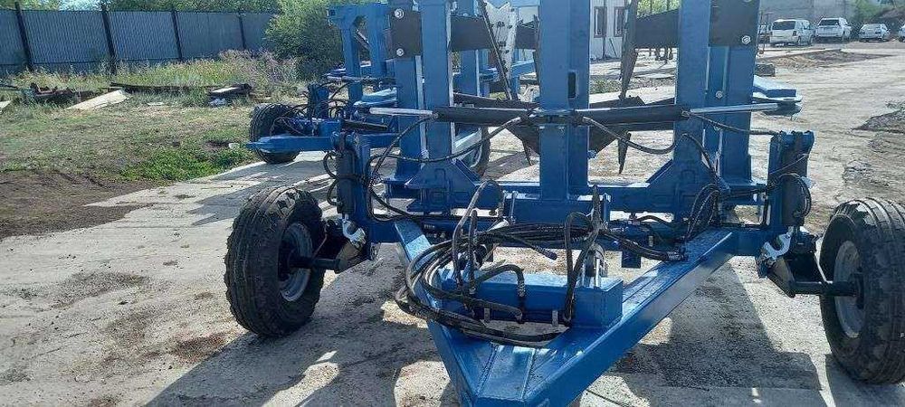 культиватор, плоскорез, чизель универсальн КУП-5