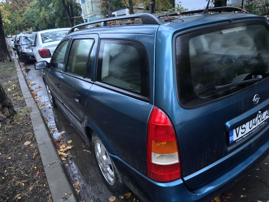 Vând mașina Opel Astra G Caravan