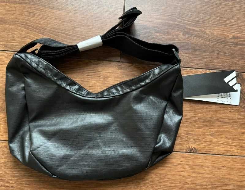 Adidas оригинална нова чанта