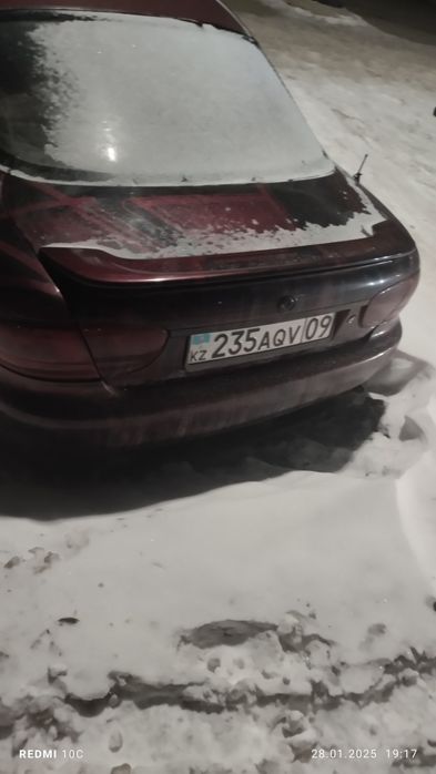 Продам срочно машину Мазда хедос 6