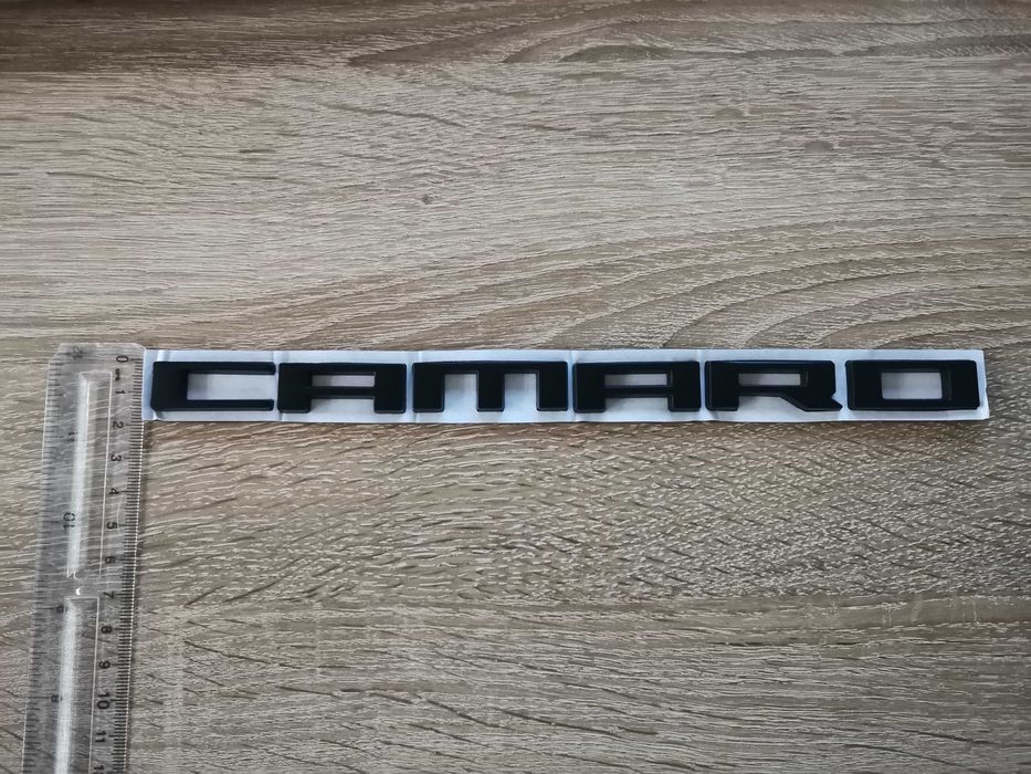 Chevrolet Camaro Шевролет Камаро черен надпис емблема