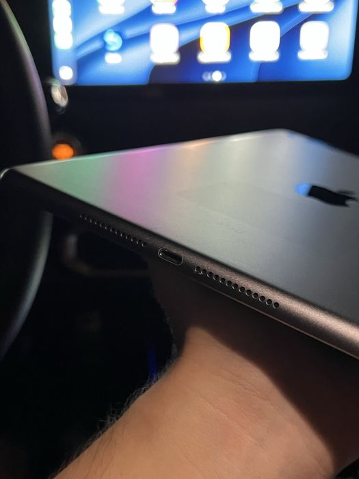 Срочно продается iPad 6