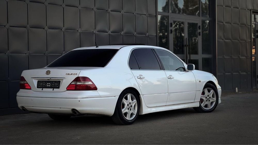 Продам Toyota CELSIOR