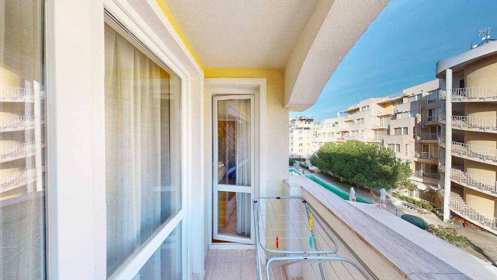 Продава се Тристаен апартамент в к.к. Слънчев бряг - 63 кв.м за 963 €/кв.м - Снимка #15