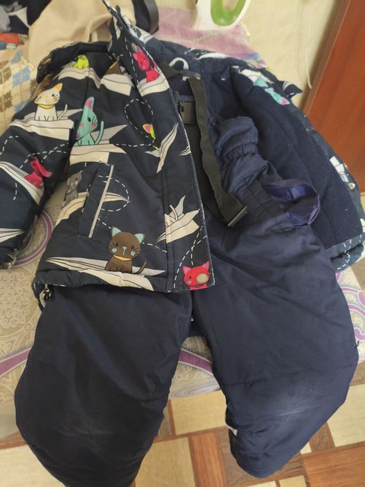 Продам зимние комбинезоны на девочку 86,98
