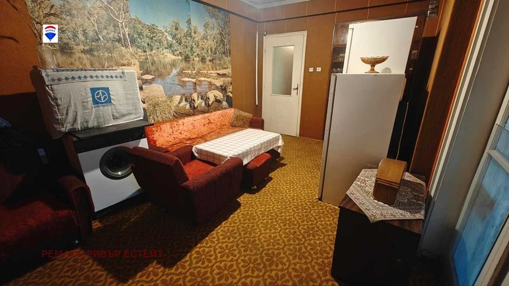 Продава се Четиристаен апартамент в Русе, Здравец - 99 кв.м за 613 €/кв.м - Снимка #9