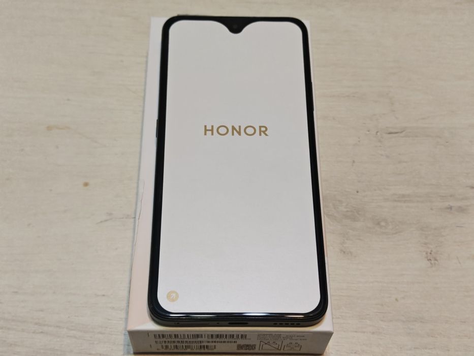 Чисто нов Honor X7d 5G 256 GB Black Гаранция