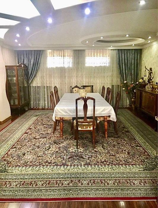 Назарбек котта уй сотилади углавой, Нотариус кучадан 500 метр кирганд.