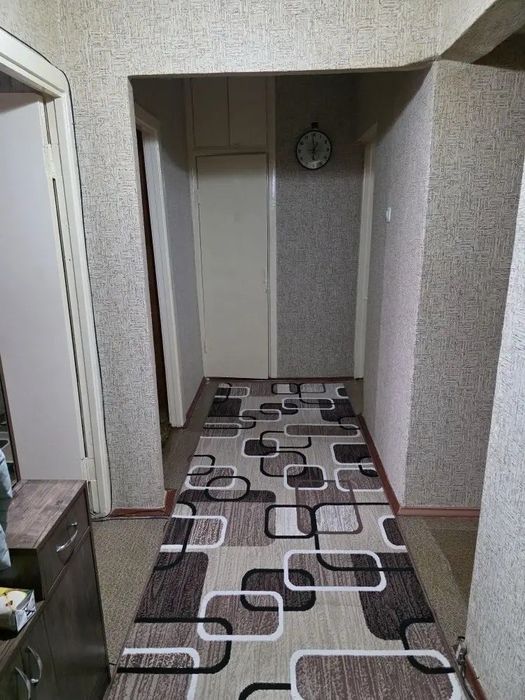 3 хонали квартира сотилади срочно