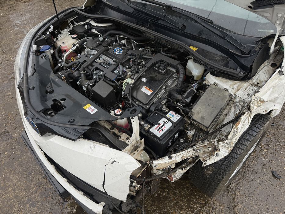 Toyota C-HR 2018 | 1.8 Hybrid | Auto Avariat