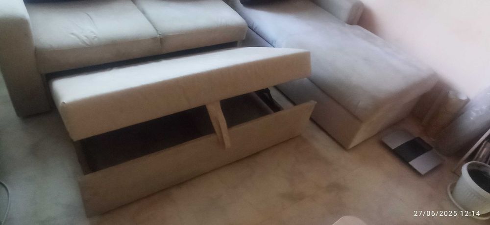 Холов диван с подматрак и холова маса