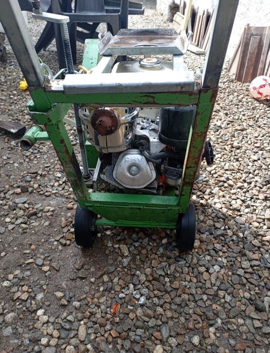 Vând sau schimb cu diverse , mașină de taiat beton ,marca LISSMAC FS 1