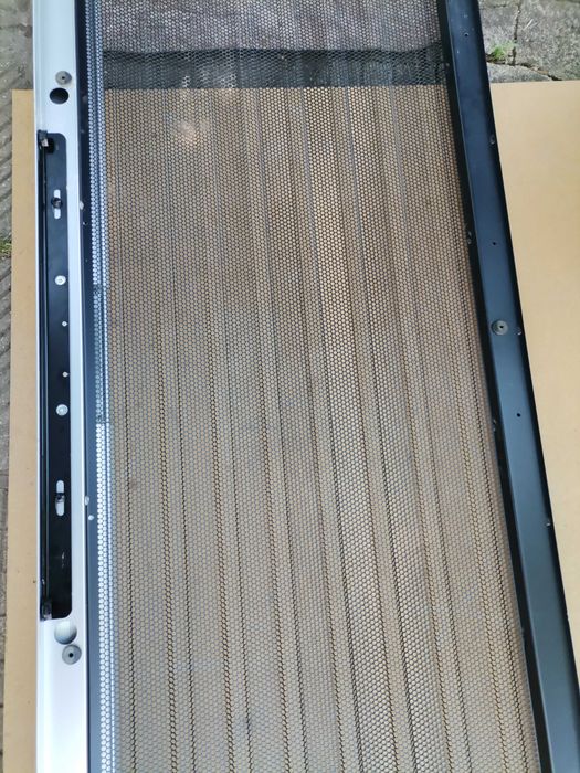 Врата за сървърен шкаф