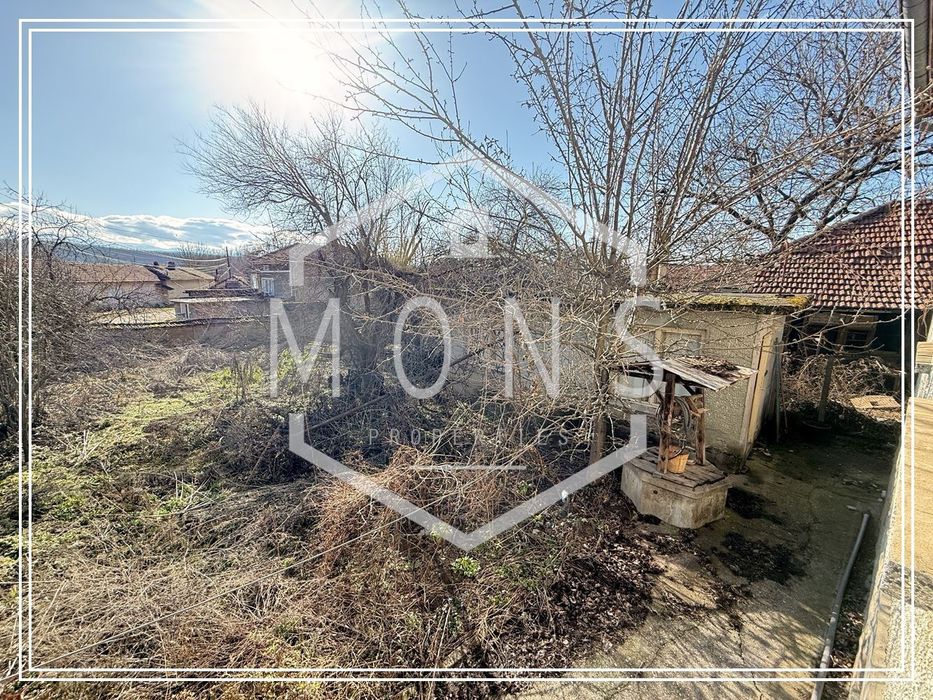 Къща в Габрово, област-с.Яворец площ 103 цена 45500