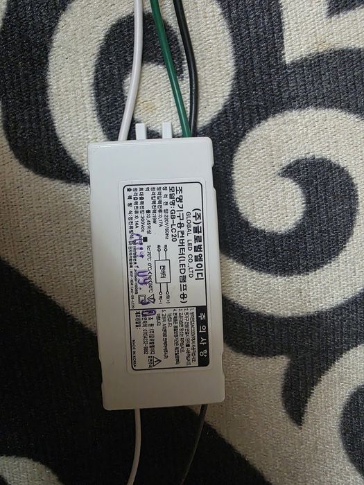 Продам лед драйверы.