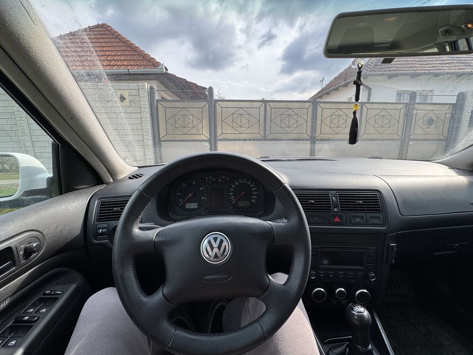 VOLKSWAGEN Golf 2004 — imagine 5