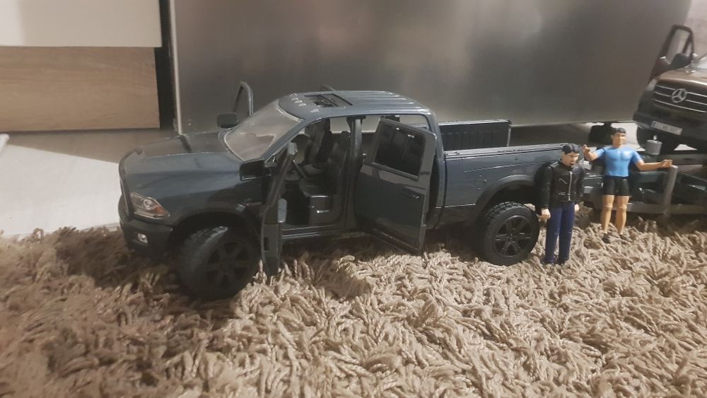 Vand masini Bruder !