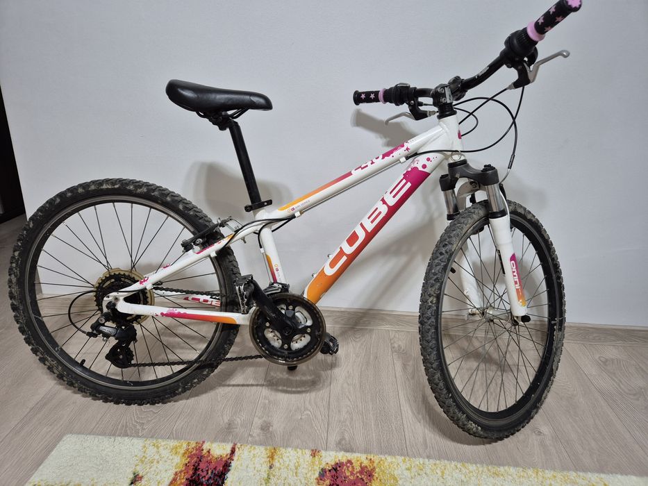 Bicicleta Cube 240