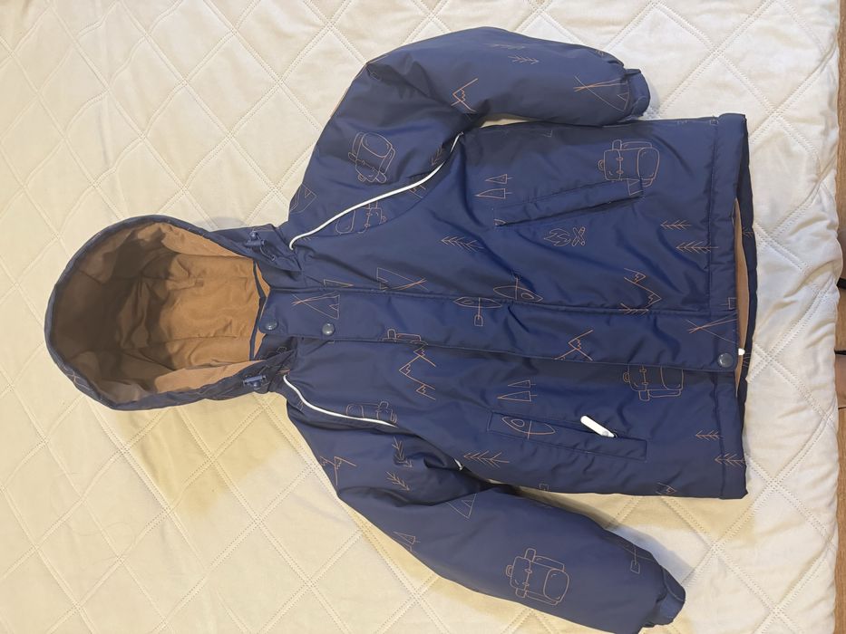 Продам зимнию куртку для мальчика