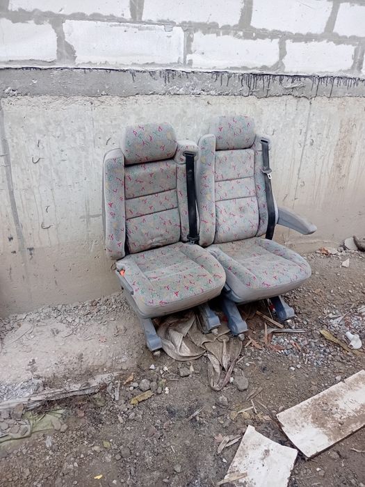 Продам сиденье на Мерседес Вито