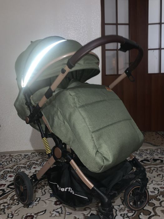 коляска пргулочная, компактный.