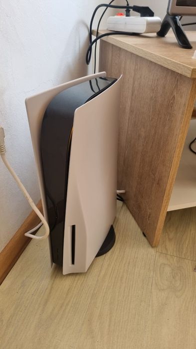 Продам Sony PlayStation 5.
