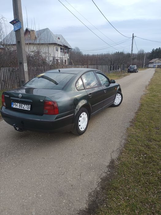 Vând Passat 1.8 benzina cu gaz