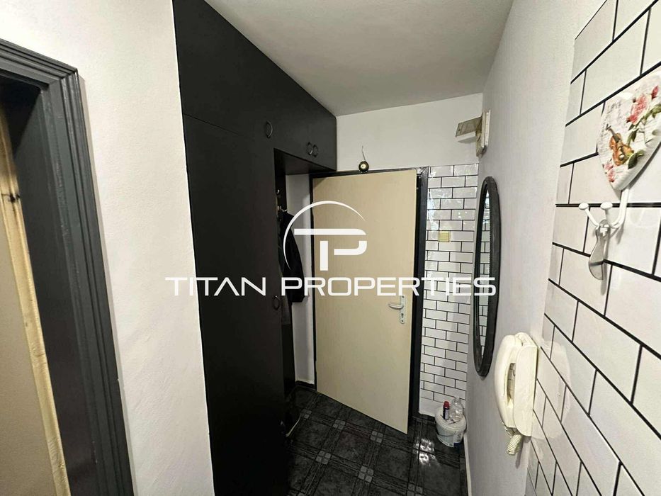 Дава се под наем Тристаен апартамент в Варна, Зимно кино Тракия - 100 кв.м за 562 € - Снимка #15