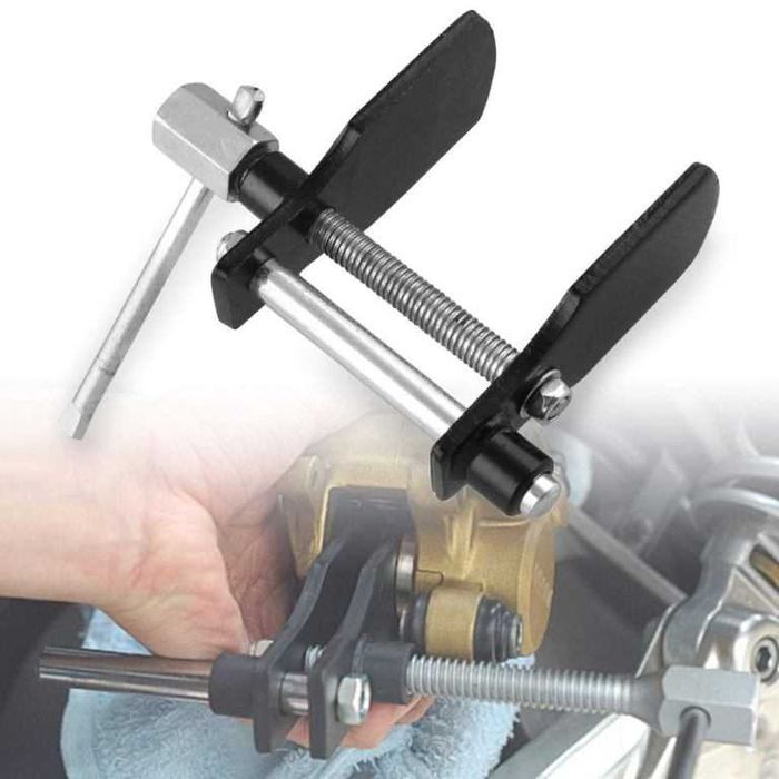 Инструмент за прибиране на спирачни бутала