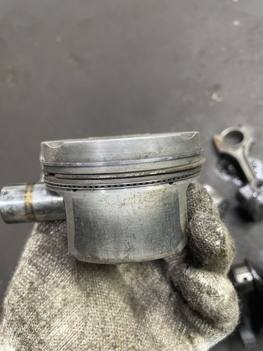М50 2,5 каленвал, шатун поршен