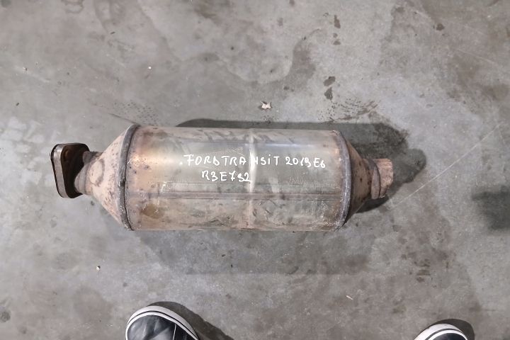 Catalizator LK31-5K224-AA LK315K224AA 2675739X LK31-5K224-AA LK315K22