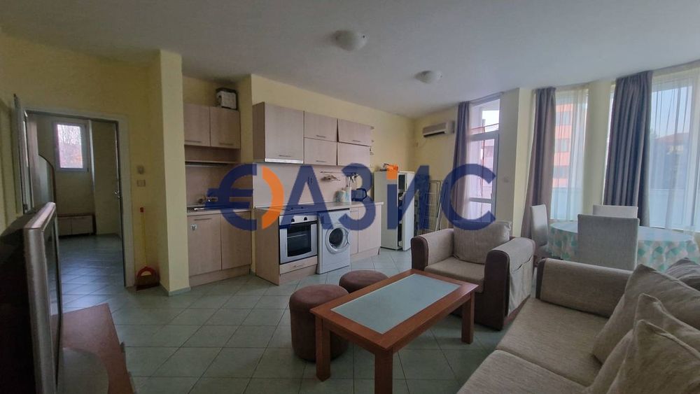 Продава се Тристаен апартамент в к.к. Слънчев бряг - 97 кв.м за 552 €/кв.м - Снимка #3