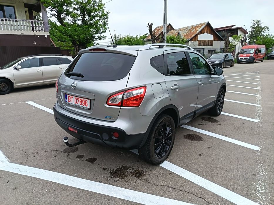 Nisan Qashqai  Tekana