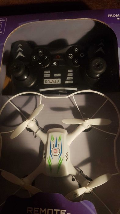 Drona noua, la cutie telecomanda, senzor altitudine,360 grade,4 viteze