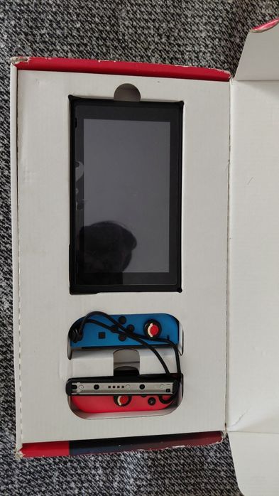 Продам Nintendo swith