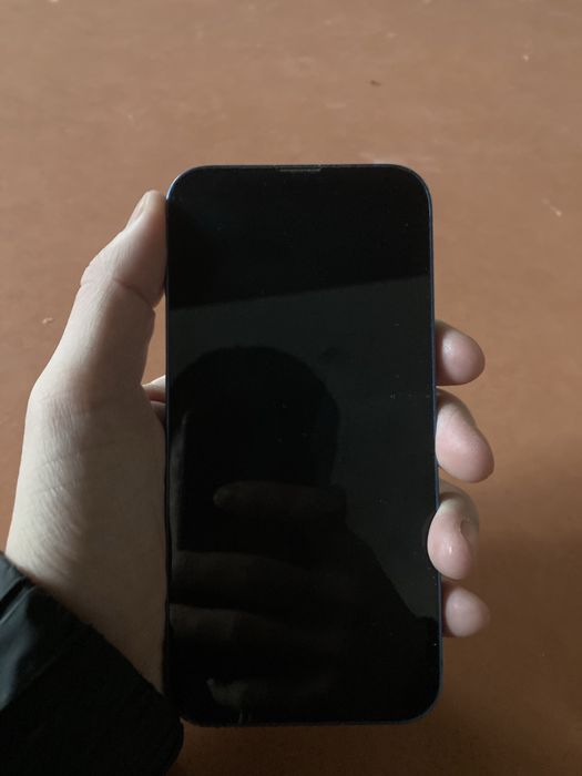 Айфон 13 сатылады